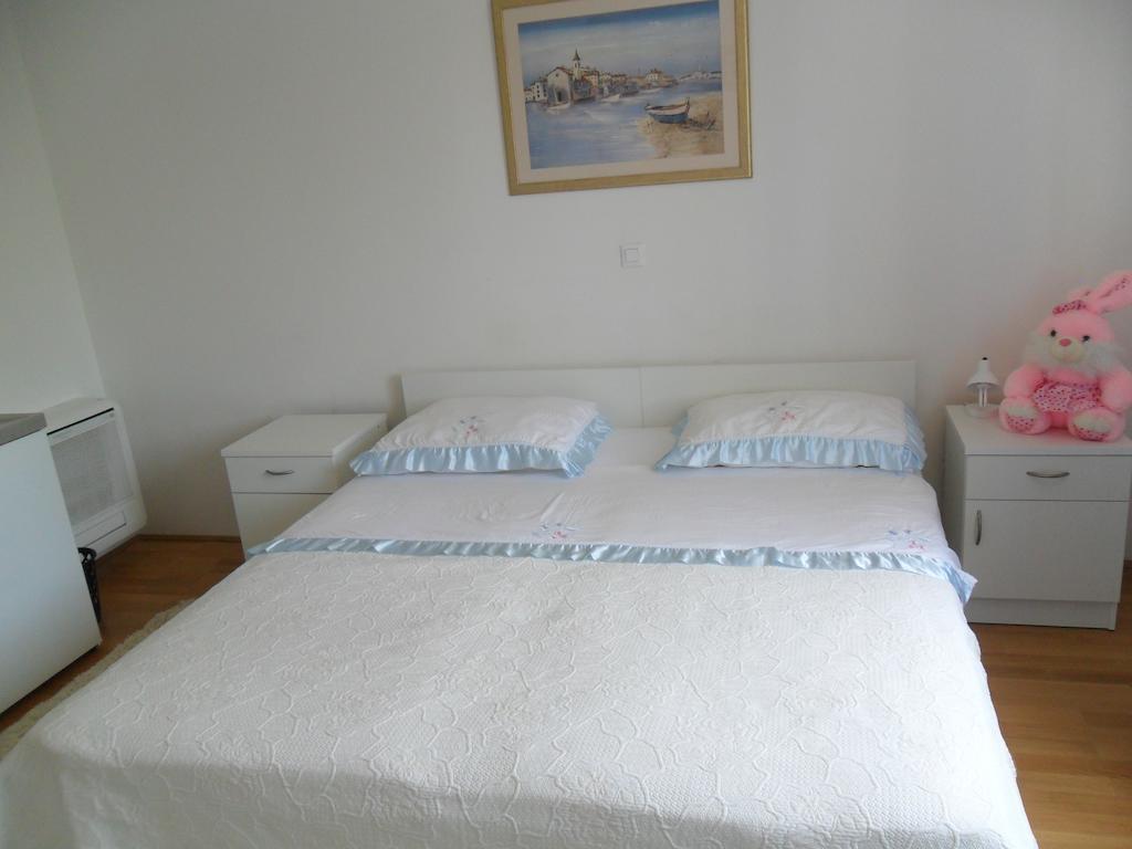Apartmani Nika ドゥブロブニク 部屋 写真